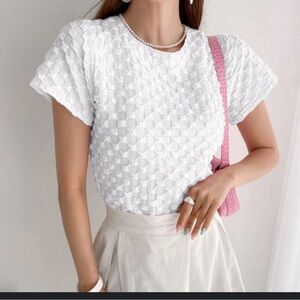 LIZ CLAIBORNE Polka Dot sheer Tank Top for Women. Gently Used condition Size:M